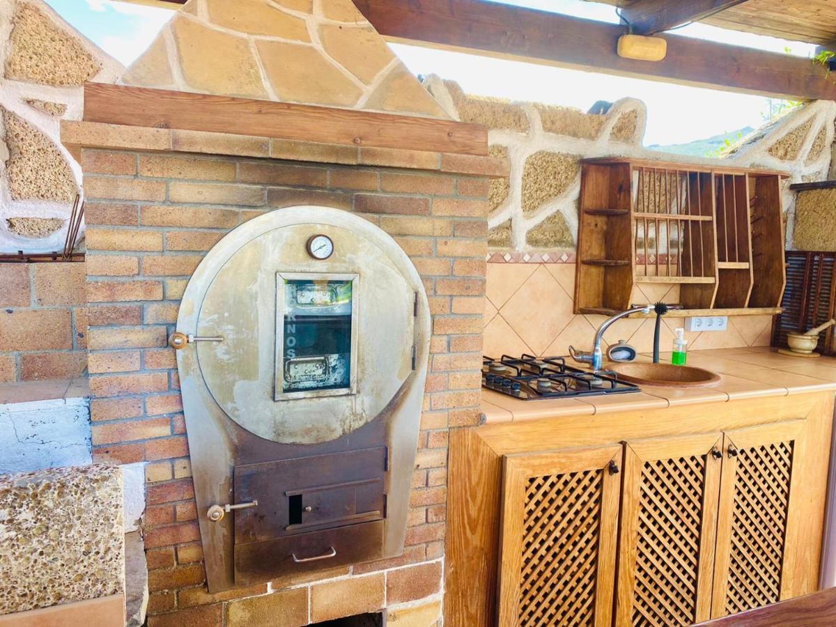 Bernegal Maday, Heated Bathtub Piscina Y Jardin Vakantiehuis Buzanada