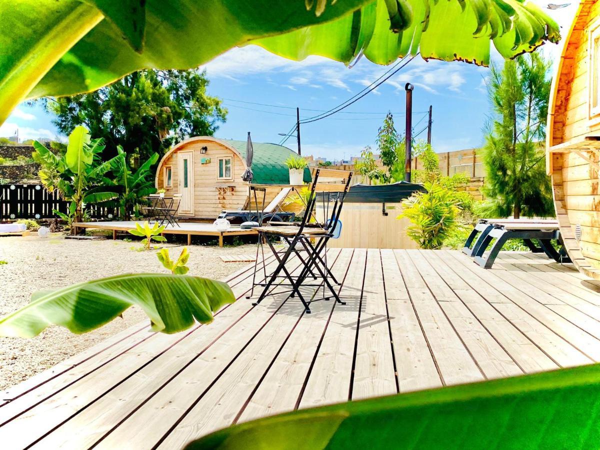Bernegal Maday, Heated Bathtub Piscina Y Jardin * Buzanada
