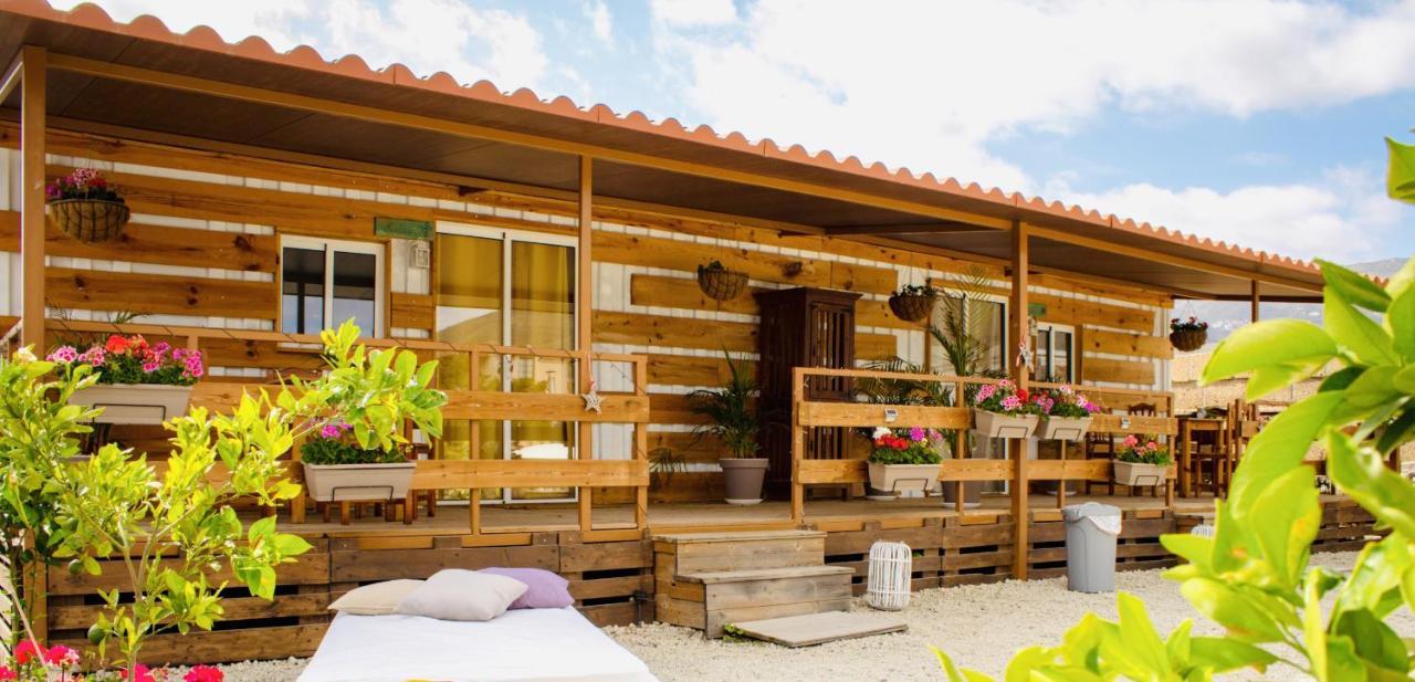 Bernegal Maday, Heated Bathtub Piscina Y Jardin Holiday home