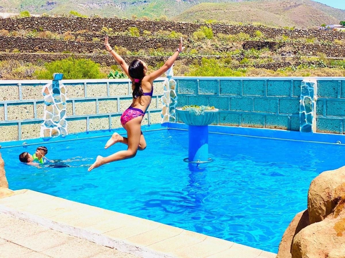 Vakantiehuis Bernegal Maday, Heated Bathtub Piscina Y Jardin *